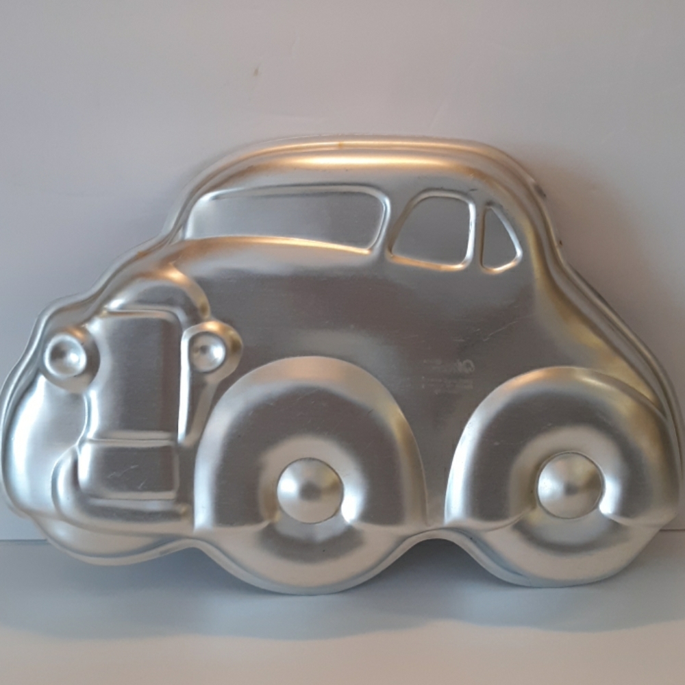Wilton 1976 Car Cakepan#502-236